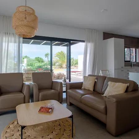 Wind Wave 28b - Heated & Shared Pool Сasa de vacaciones La Oliva