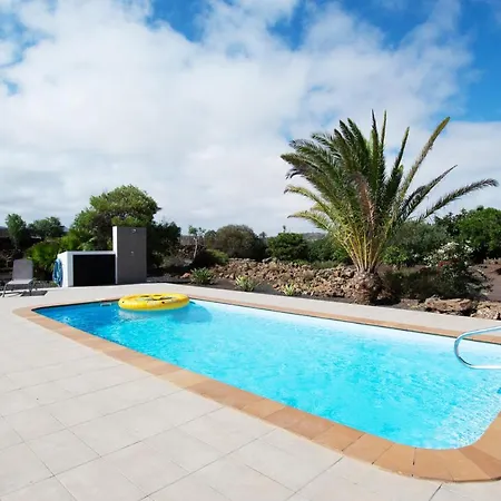 Сasa de vacaciones Wind Wave 28b - Heated & Shared Pool