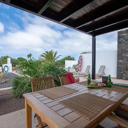 Holiday home Wind Wave 28b - Heated & Shared Pool La Oliva