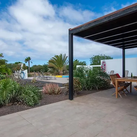 Wind Wave 28b - Heated & Shared Pool Vakantiehuis