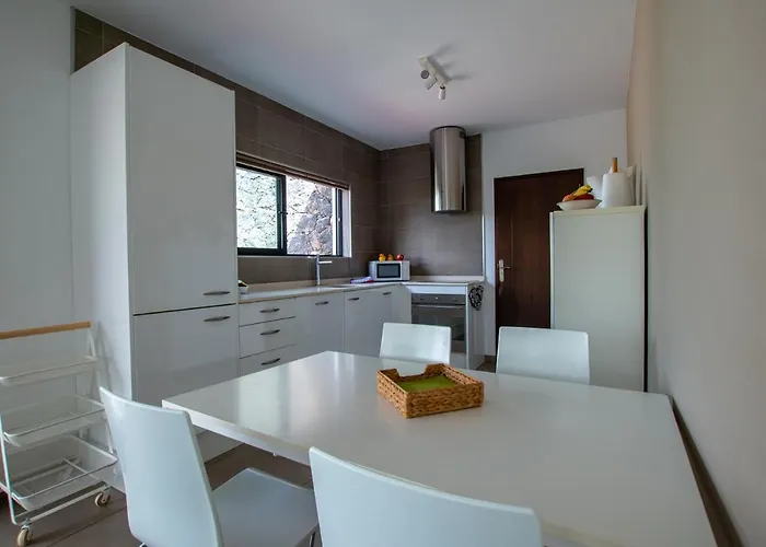 Wind Wave 28b - Heated & Shared Pool Vakantiehuis *